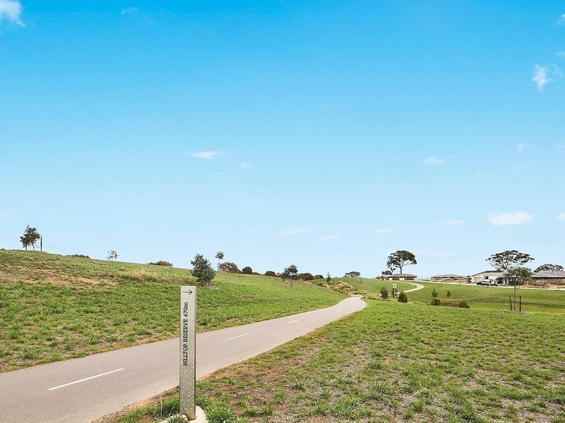 68 Cocoparra Crescent, Crace ACT 2911