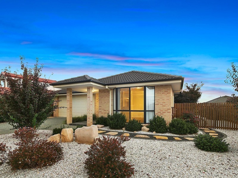 12 Howmans Street, Harrison ACT 2914