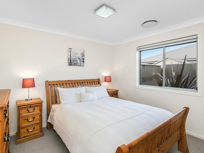 24 Doris Turner Street, Forde ACT 2914