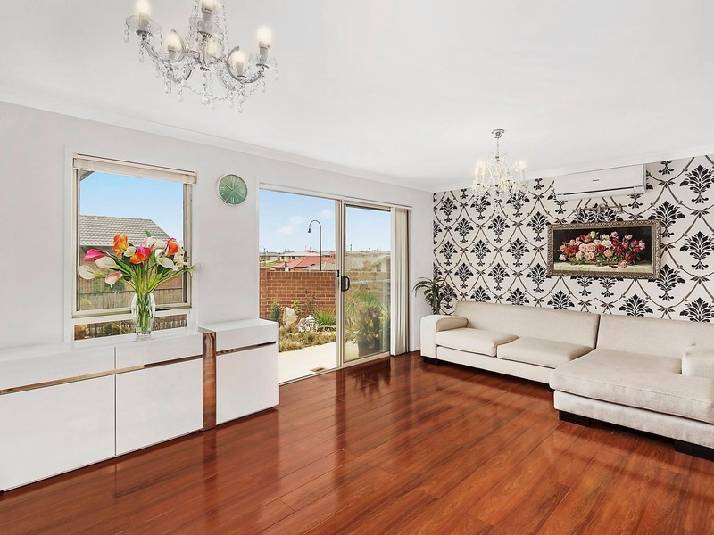 9/141 Macfarlane Burnett Avenue, Macgregor ACT 2615