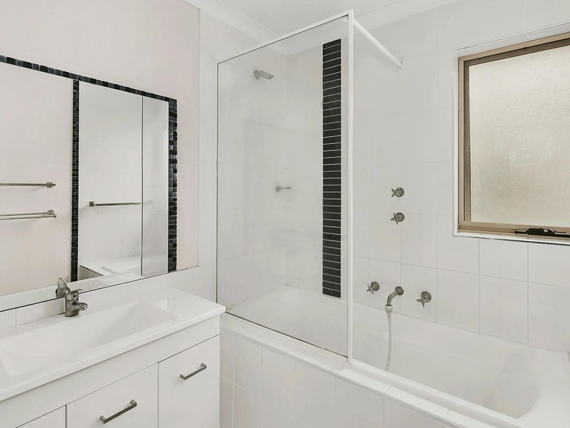 9/141 Macfarlane Burnett Avenue, Macgregor ACT 2615