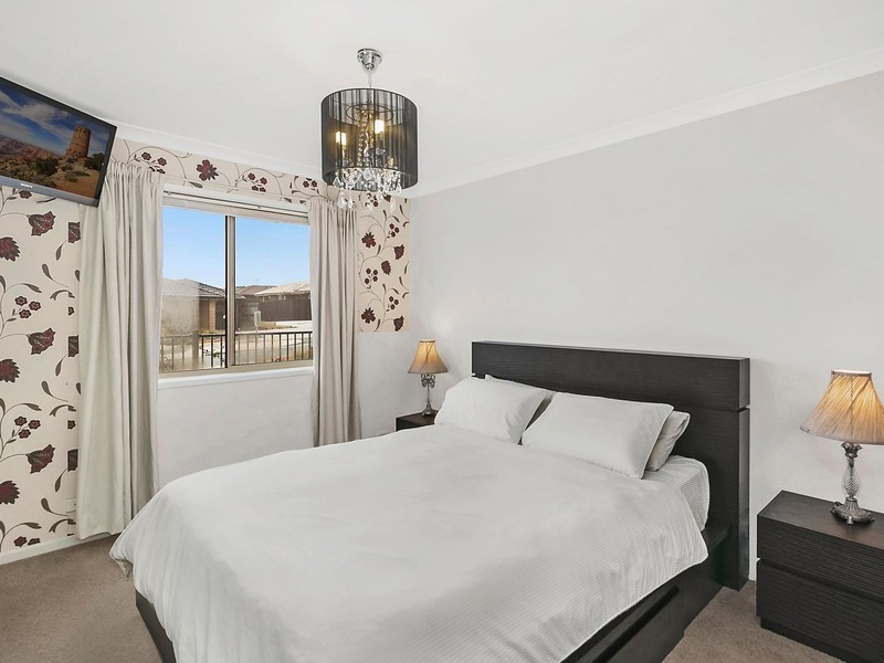 9/141 Macfarlane Burnett Avenue, Macgregor ACT 2615