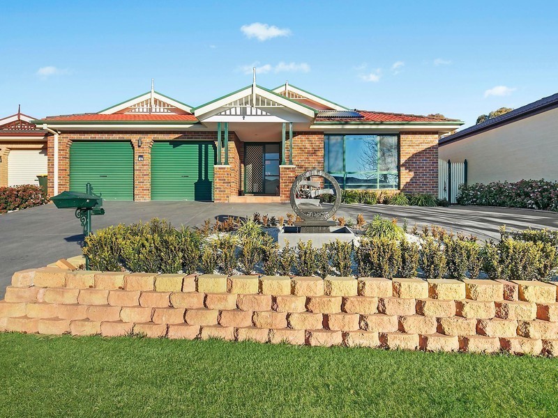 12 Candlebark Close, Nicholls ACT 2913