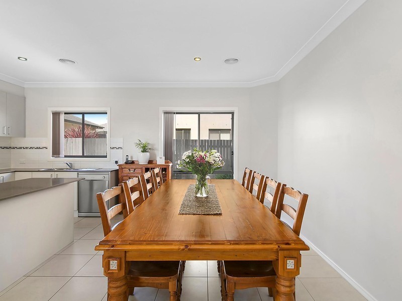 166 Hoskins Street, Franklin ACT 2913