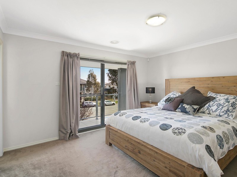 166 Hoskins Street, Franklin ACT 2913