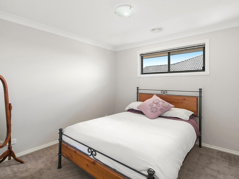 166 Hoskins Street, Franklin ACT 2913