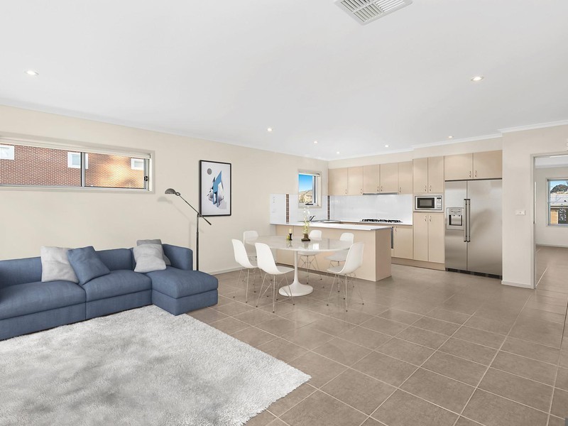 68 Mapleton Avenue, Harrison ACT 2914