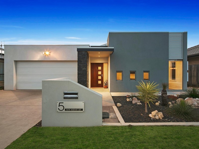 5 Ivy Kent Street, Forde ACT 2914