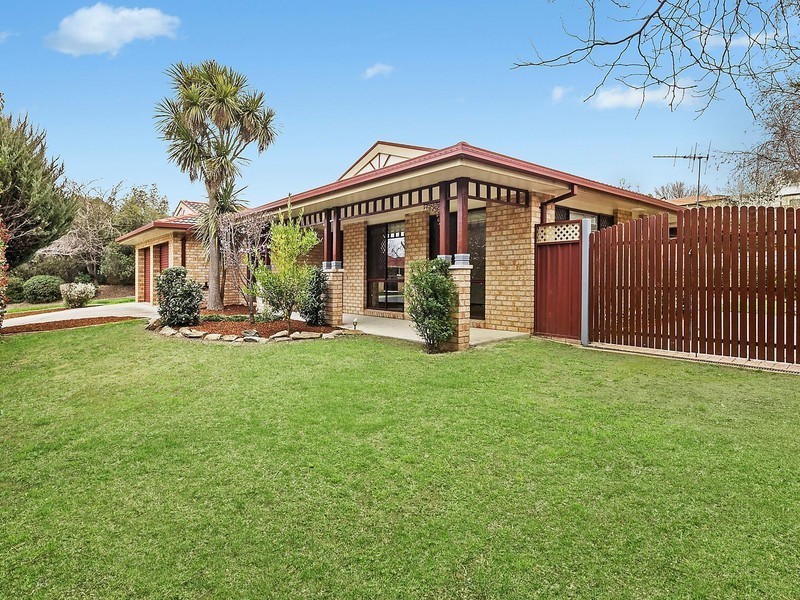 10 Honyong Street, Ngunnawal ACT 2913