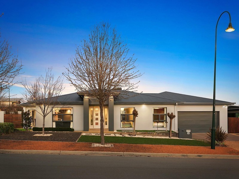 16 Sphinx Street, Harrison ACT 2914