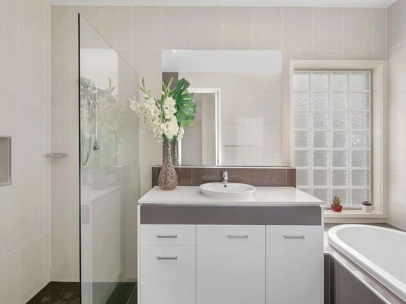 16 Sphinx Street, Harrison ACT 2914