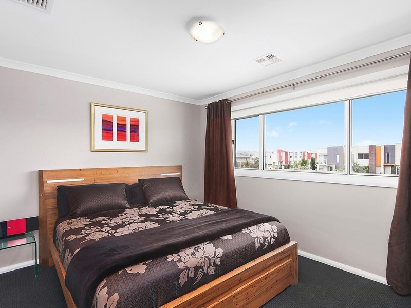 34 Stowport Avenue, Crace ACT 2911