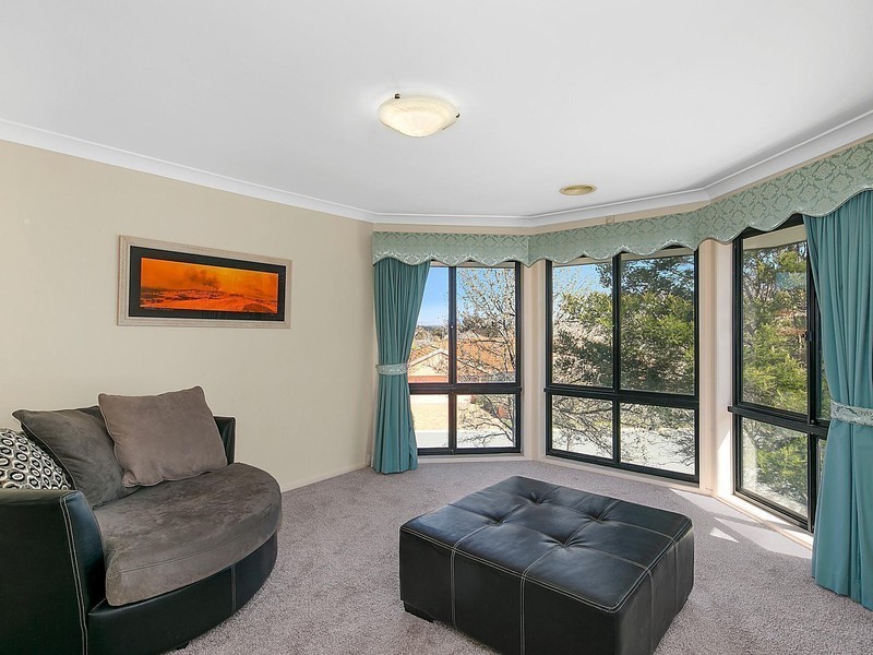 6 Dive Place, Nicholls ACT 2913