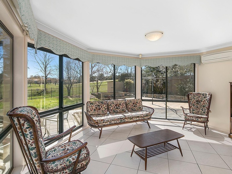 6 Dive Place, Nicholls ACT 2913