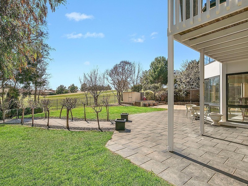 6 Dive Place, Nicholls ACT 2913