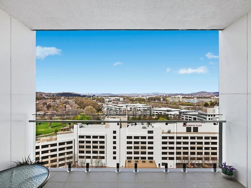 1324/240 Bunda Street, City ACT 2601