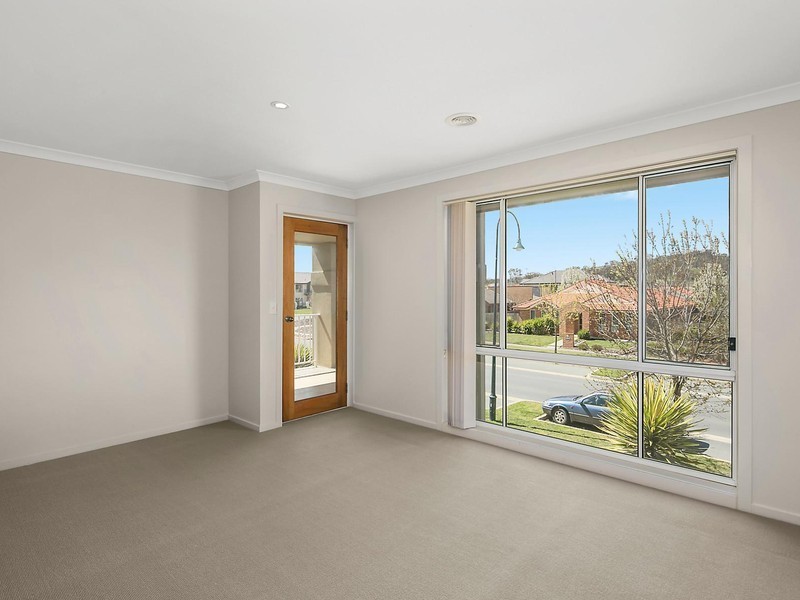 8 Jenolan Street, Harrison ACT 2914
