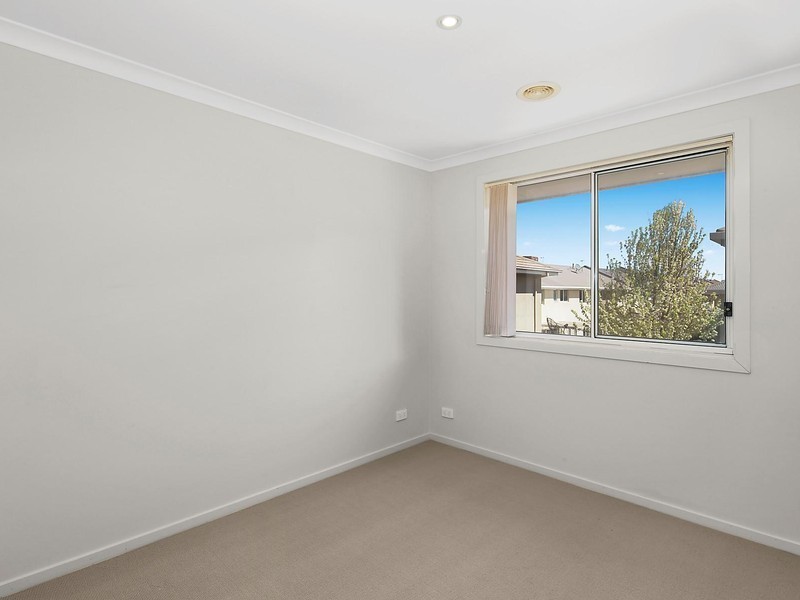 8 Jenolan Street, Harrison ACT 2914