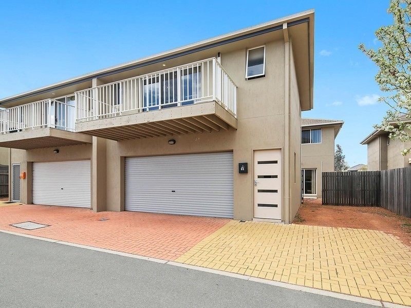 8 Jenolan Street, Harrison ACT 2914
