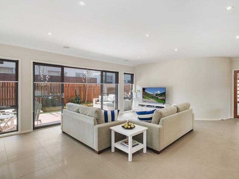 7 Les Edwards Street, Forde ACT 2914