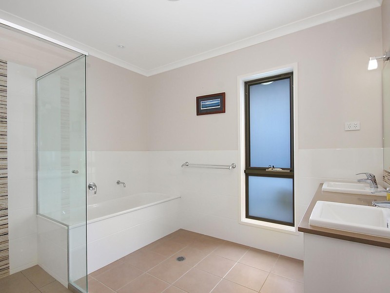 7 Les Edwards Street, Forde ACT 2914