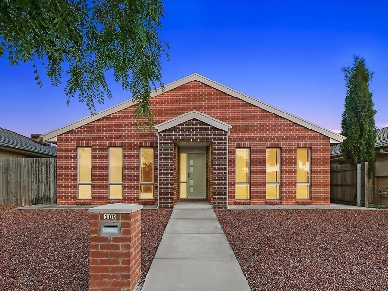 109 Gwen Meredith Loop, Franklin ACT 2913