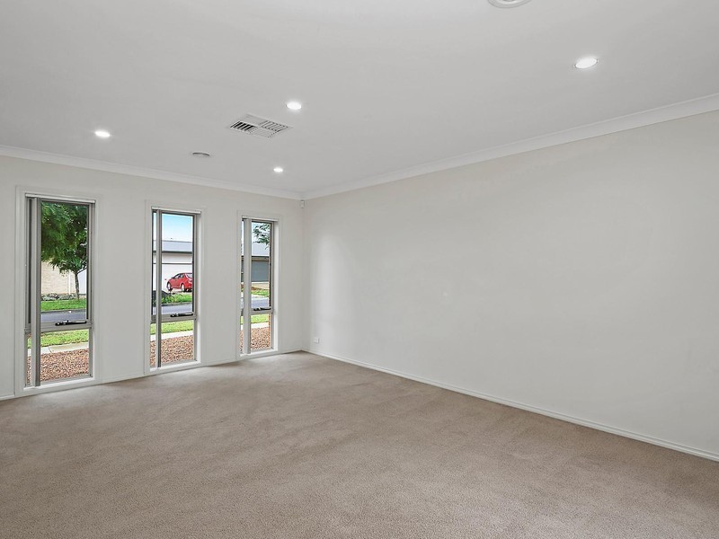 109 Gwen Meredith Loop, Franklin ACT 2913