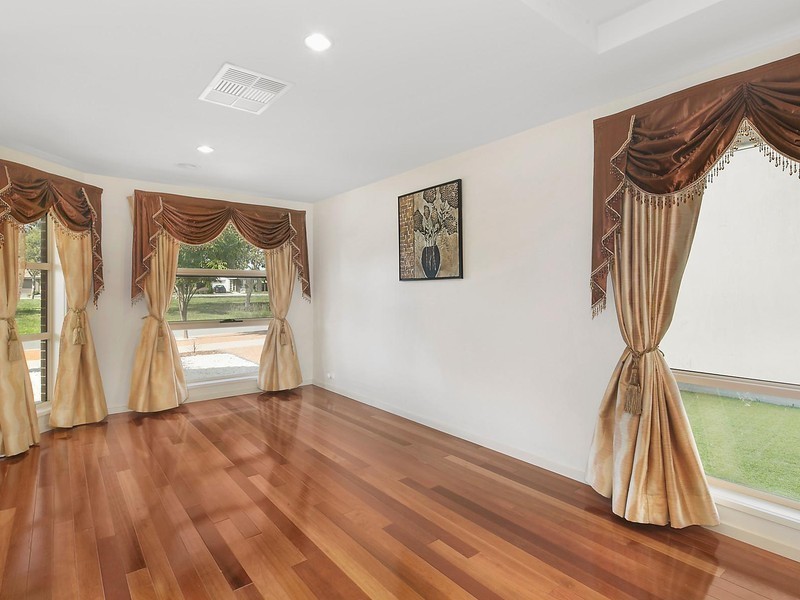 24 Allnutt Crescent, Forde ACT 2914