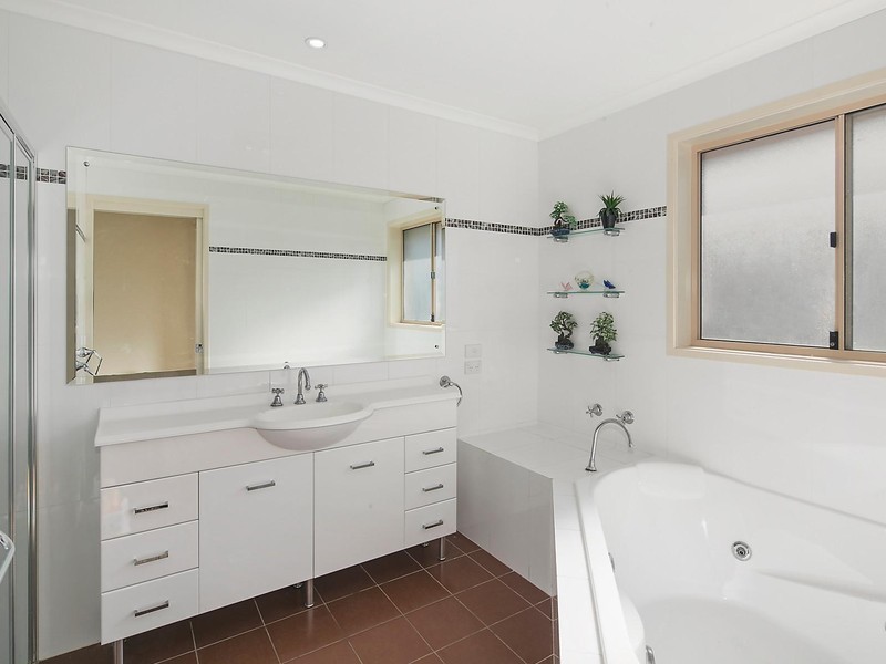 24 Allnutt Crescent, Forde ACT 2914