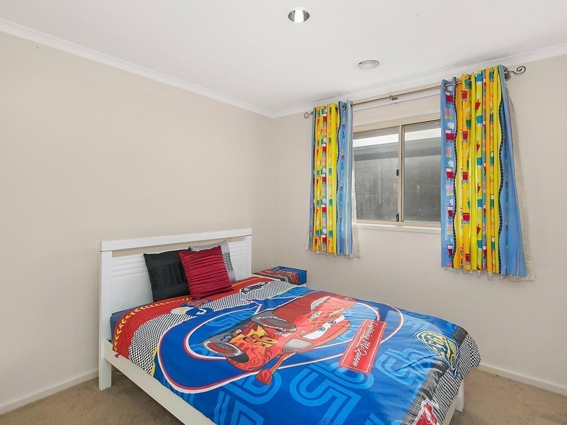 24 Allnutt Crescent, Forde ACT 2914