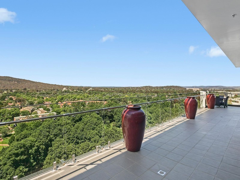 1604/240 Bunda Street, City ACT 2601