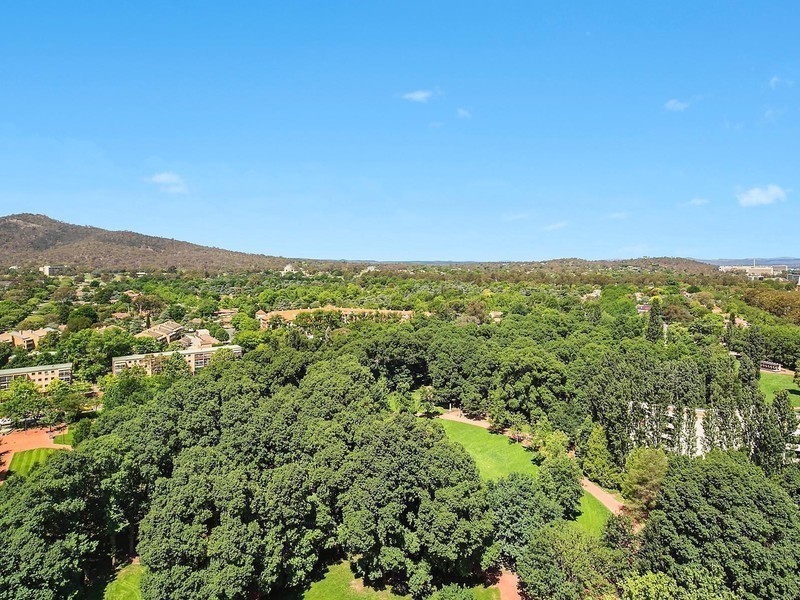 1604/240 Bunda Street, City ACT 2601