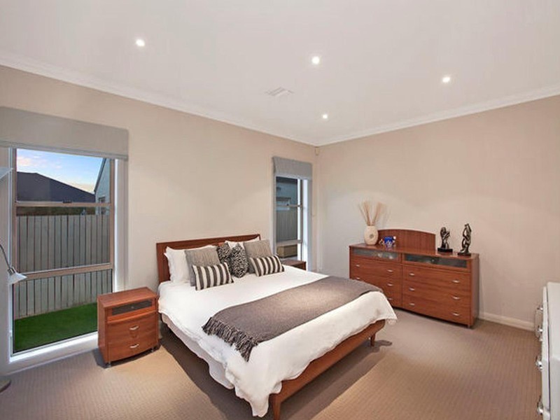 6 Howmans Street, Harrison ACT 2914