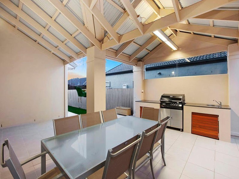 6 Howmans Street, Harrison ACT 2914