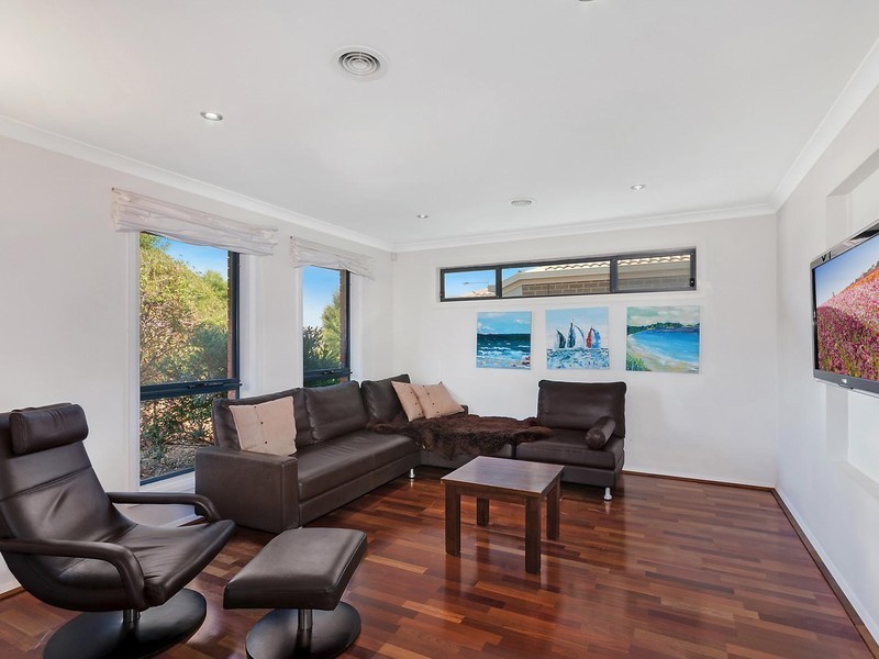 15 Patrick White Circuit, Franklin ACT 2913