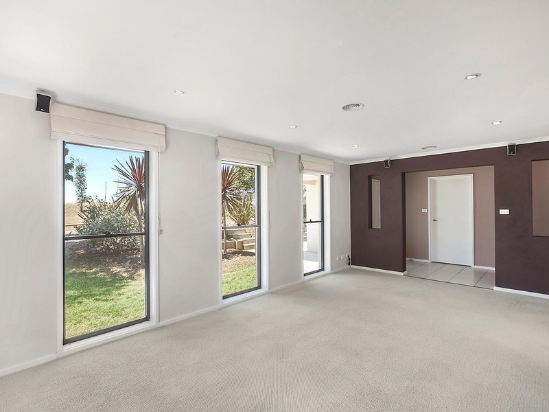 10 Farmer Place, Gungahlin ACT 2912