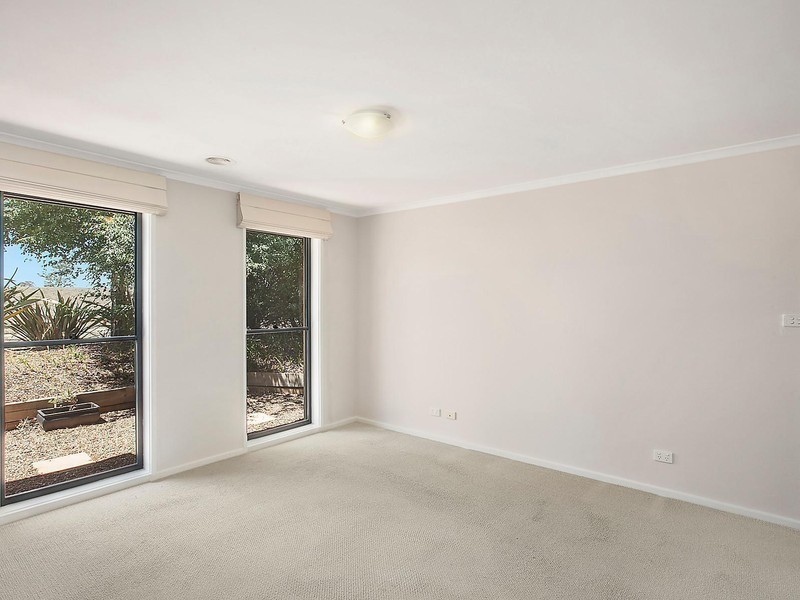 10 Farmer Place, Gungahlin ACT 2912