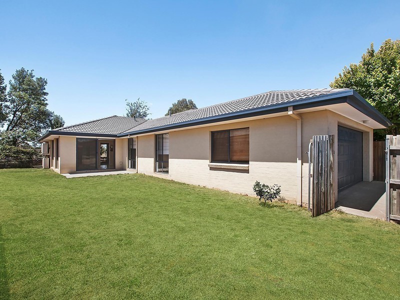 10 Farmer Place, Gungahlin ACT 2912