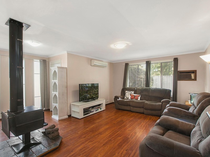 13 Warby Place, Charnwood ACT 2615
