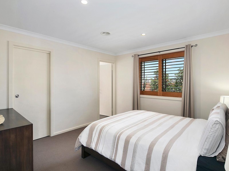 2 Ivory Street, Crace ACT 2911