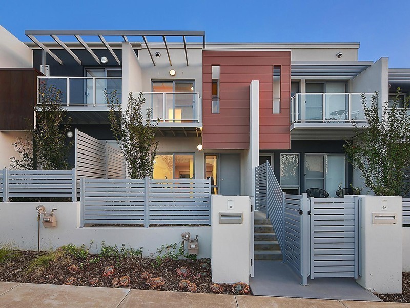 8 Junee Street, Crace ACT 2911