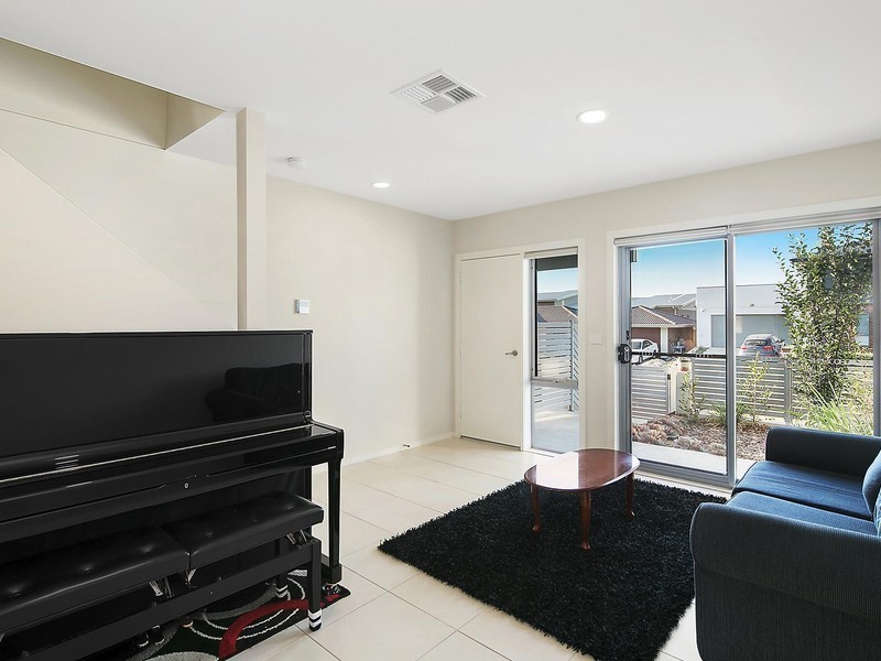 8 Junee Street, Crace ACT 2911