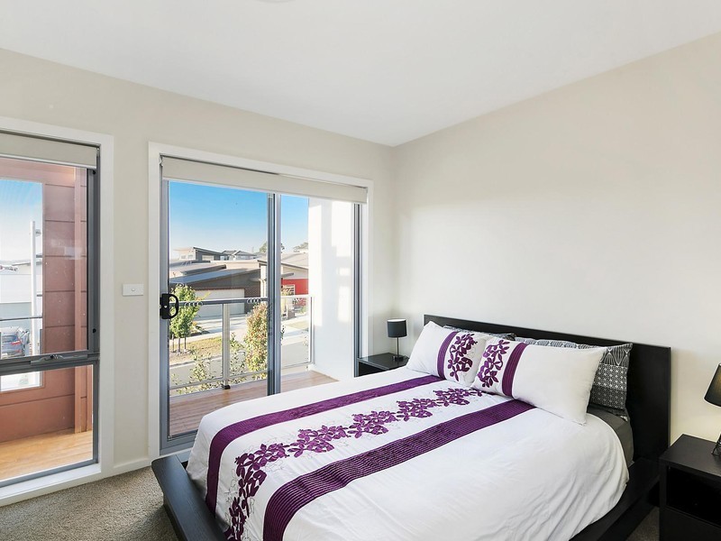 8 Junee Street, Crace ACT 2911