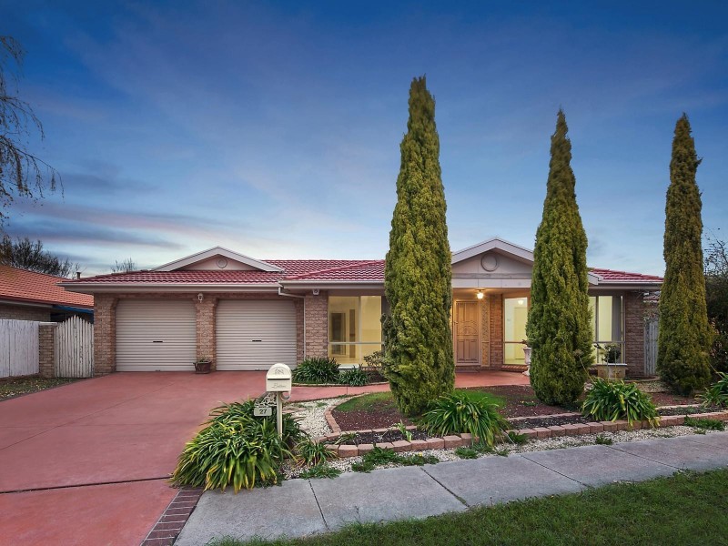 27 Kelleway Avenue, Nicholls ACT 2913