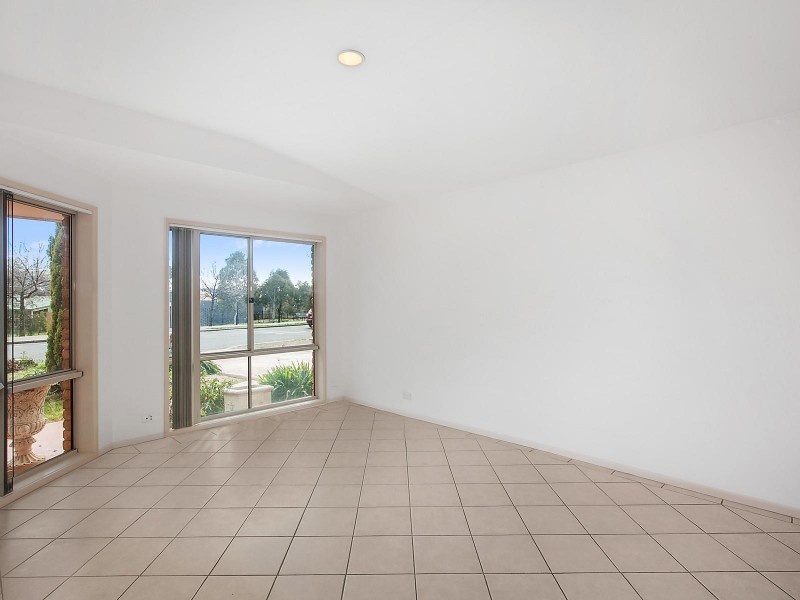 27 Kelleway Avenue, Nicholls ACT 2913