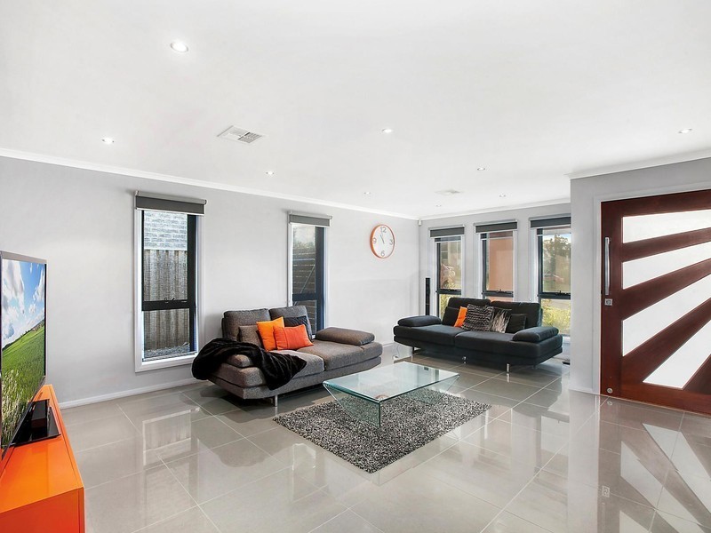 11 Alan Watt Crescent, Casey ACT 2913