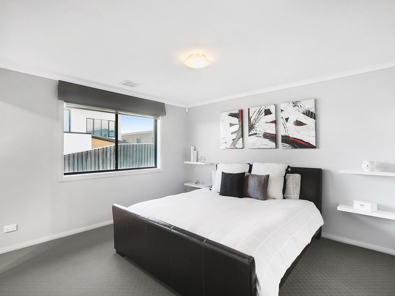 11 Alan Watt Crescent, Casey ACT 2913