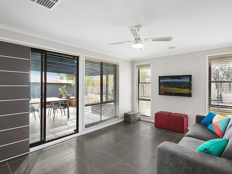 12 Australie Close, Gilmore ACT 2905