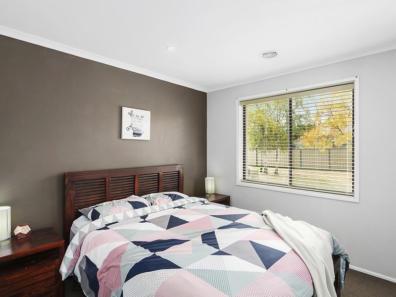 12 Australie Close, Gilmore ACT 2905