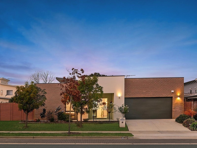 100 Zakharov Avenue, Forde ACT 2914